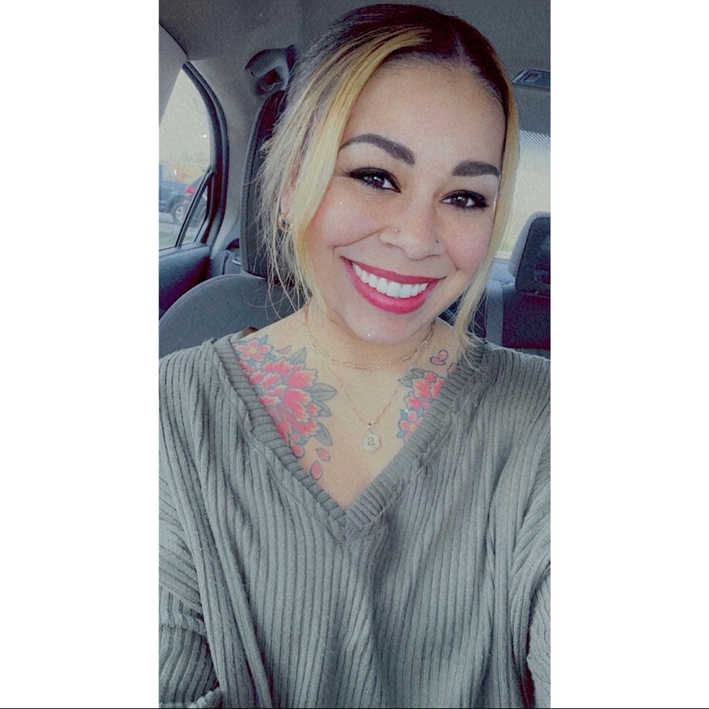 Meet your Posher, Sierra